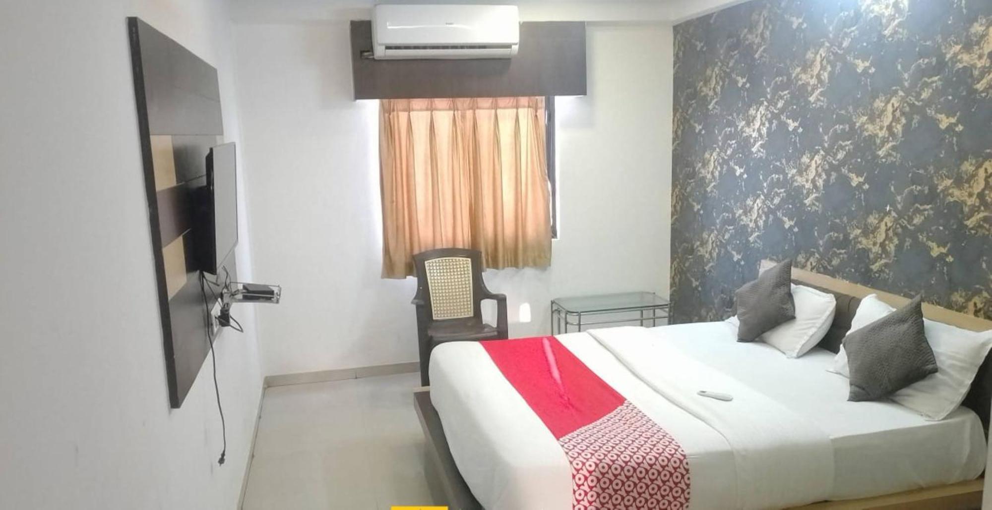 Hotel Paradise -Ahmedabad Eksteriør billede