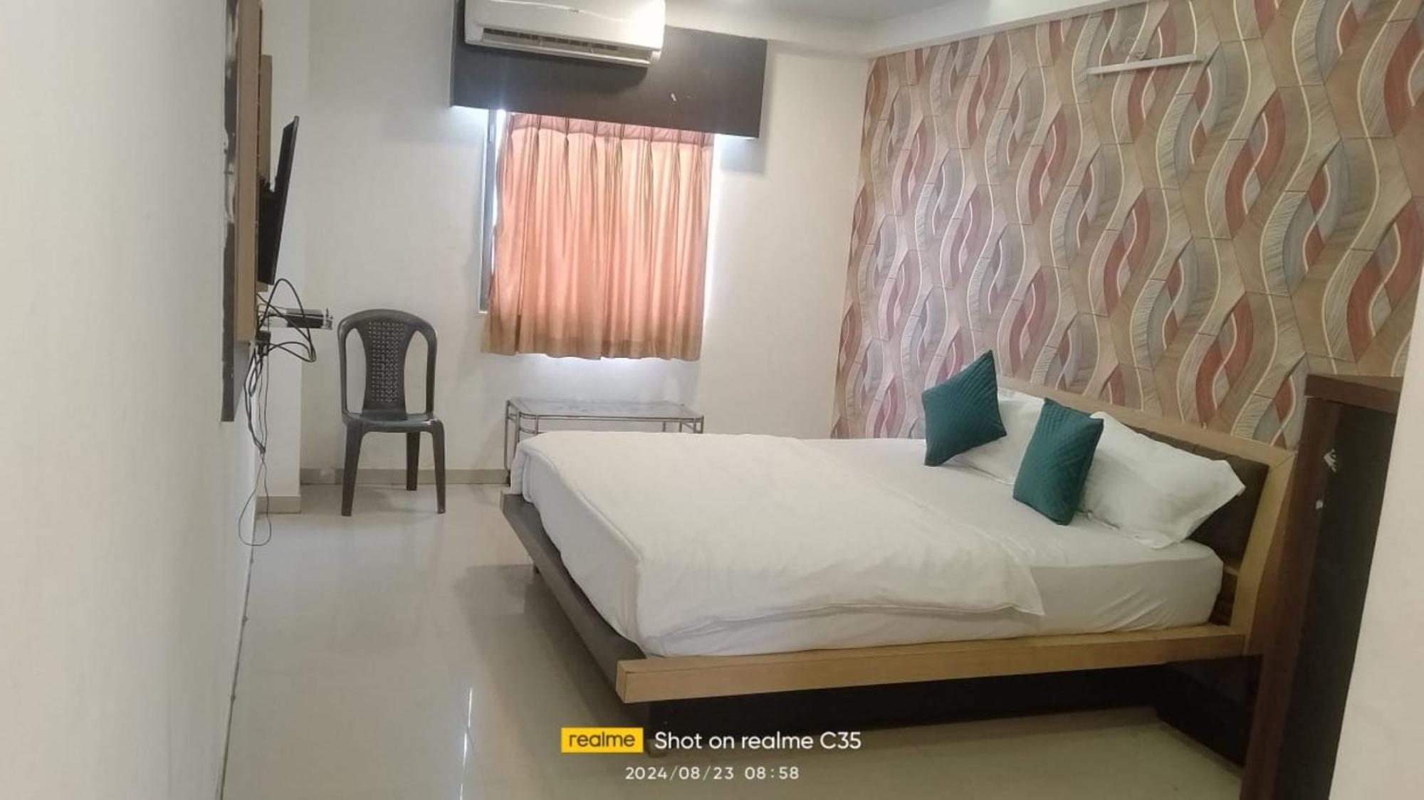 Hotel Paradise -Ahmedabad Eksteriør billede