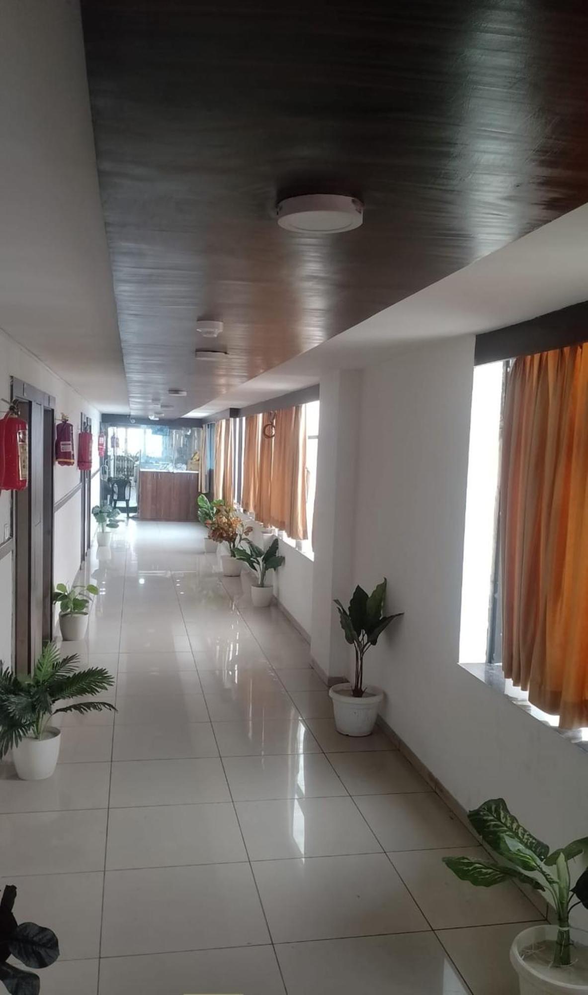 Hotel Paradise -Ahmedabad Eksteriør billede